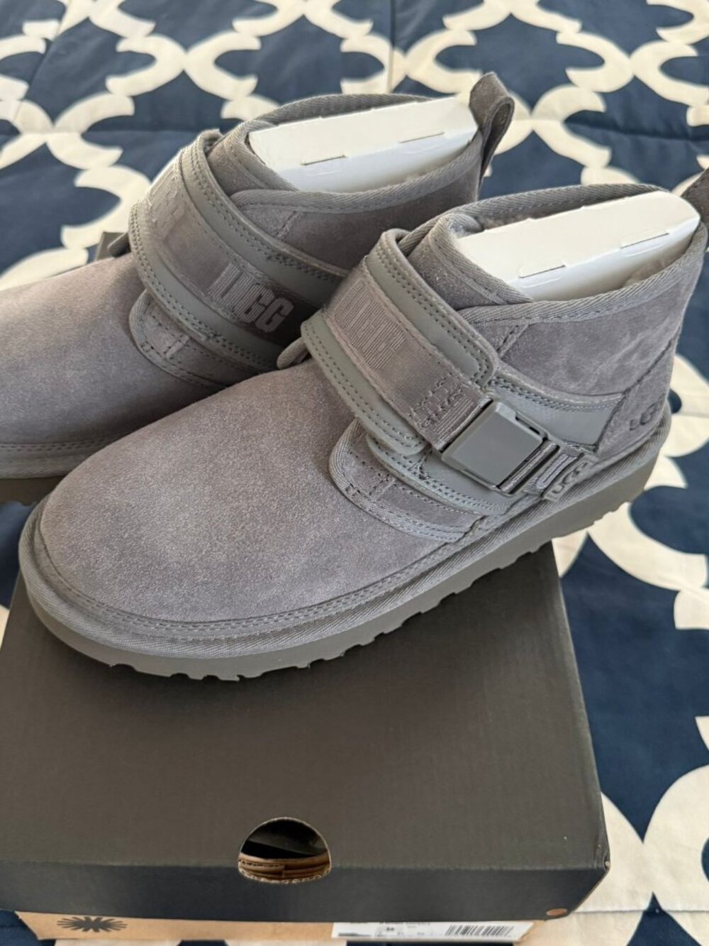 UGG - Mens Neumel Snapback Mini Boots | 1118570-MTL | Authentic New, 8